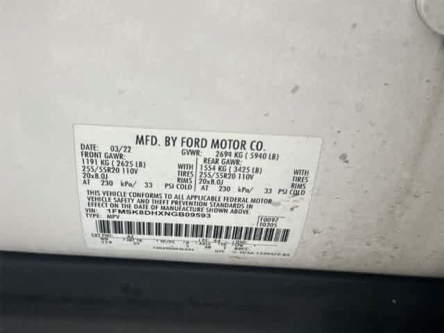 Used 2022 Ford Explorer XLT w/ Equipment Group 202A AWD/4WD image 30