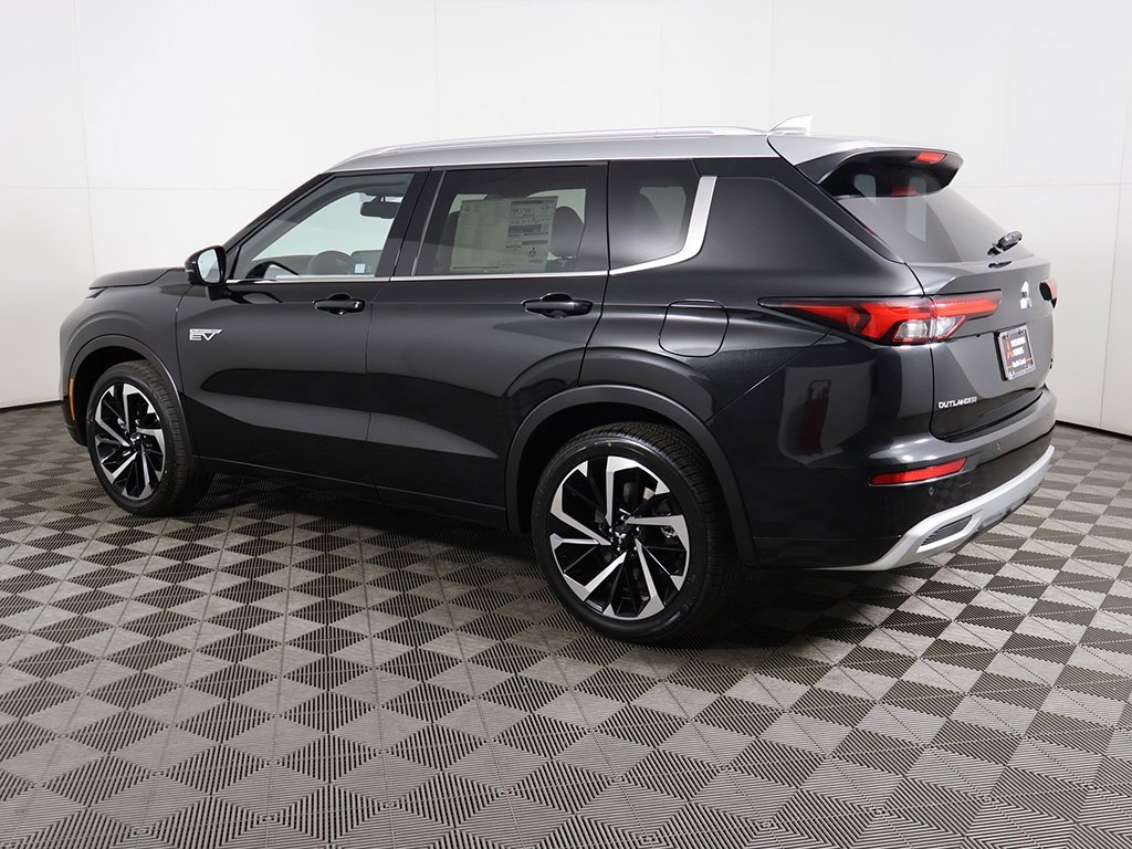 New 2025 Mitsubishi Outlander SEL image 18