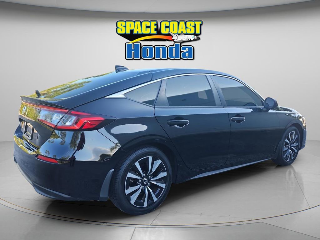 Used 2024 Honda Civic EX-L image 3