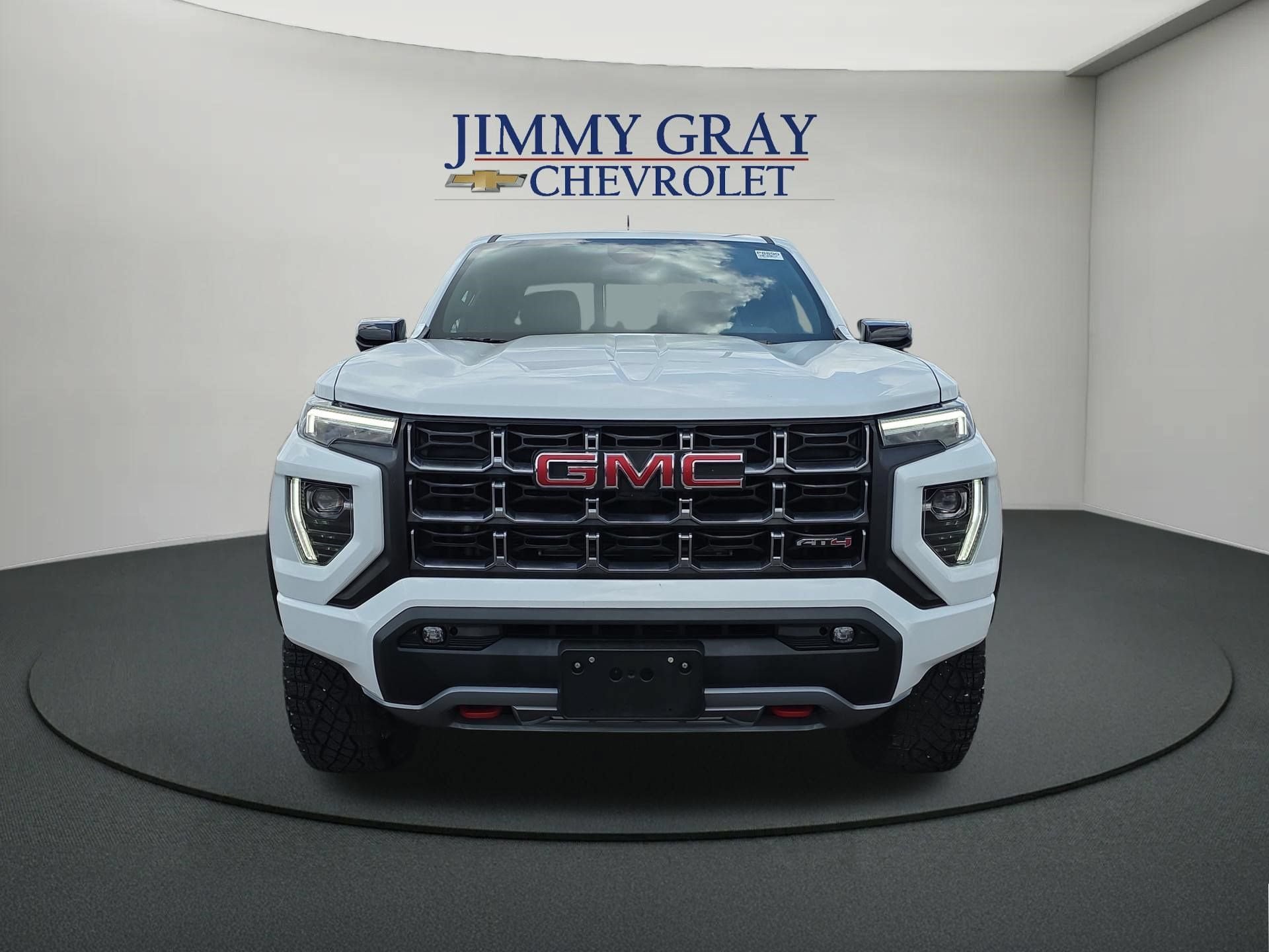 Used 2024 GMC Canyon AT4 AWD/4WD image 8