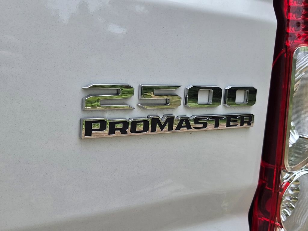 Used 2025 RAM ProMaster 2500 w/ Convenience Group FWD image 10