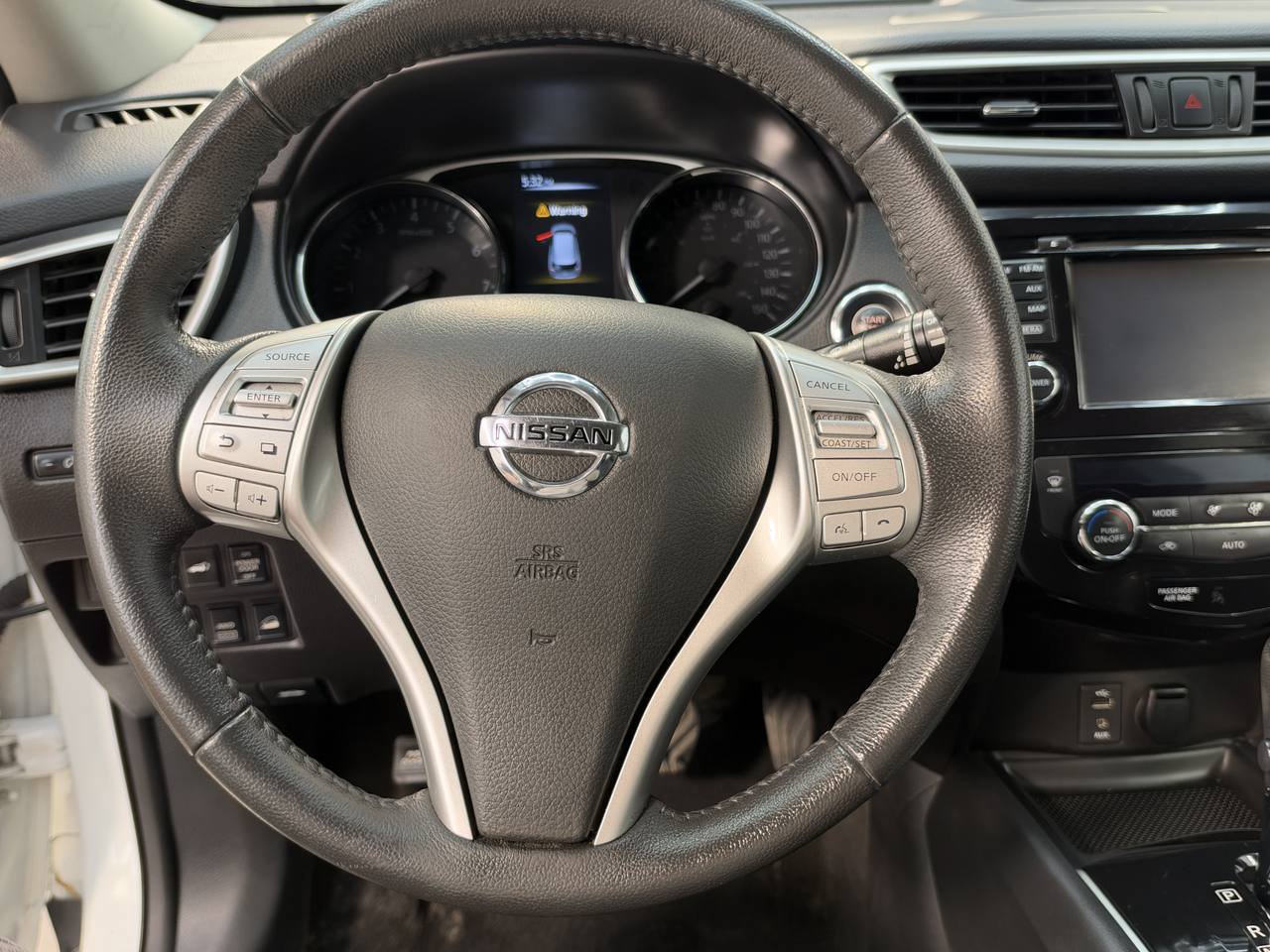 Used 2016 Nissan Rogue SL AWD/4WD image 21