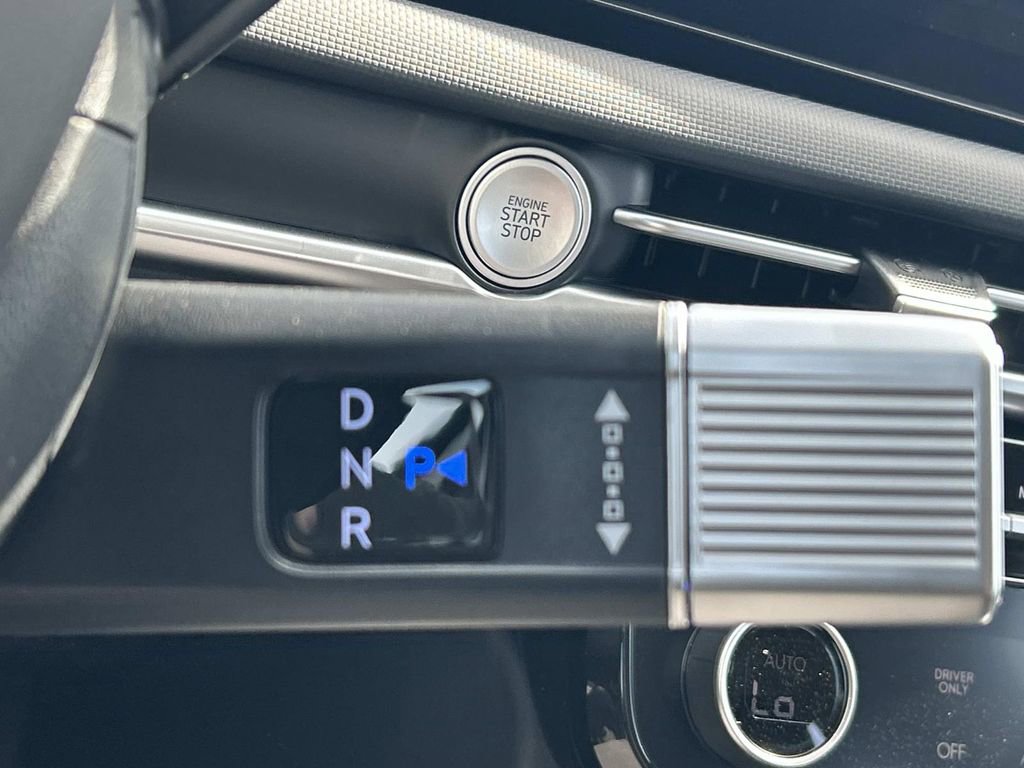 New 2026 Hyundai Tucson Blue SE image 29