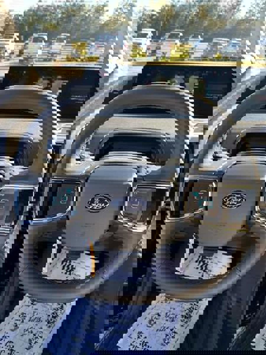 New 2025 Ford Expedition Max Active image 21