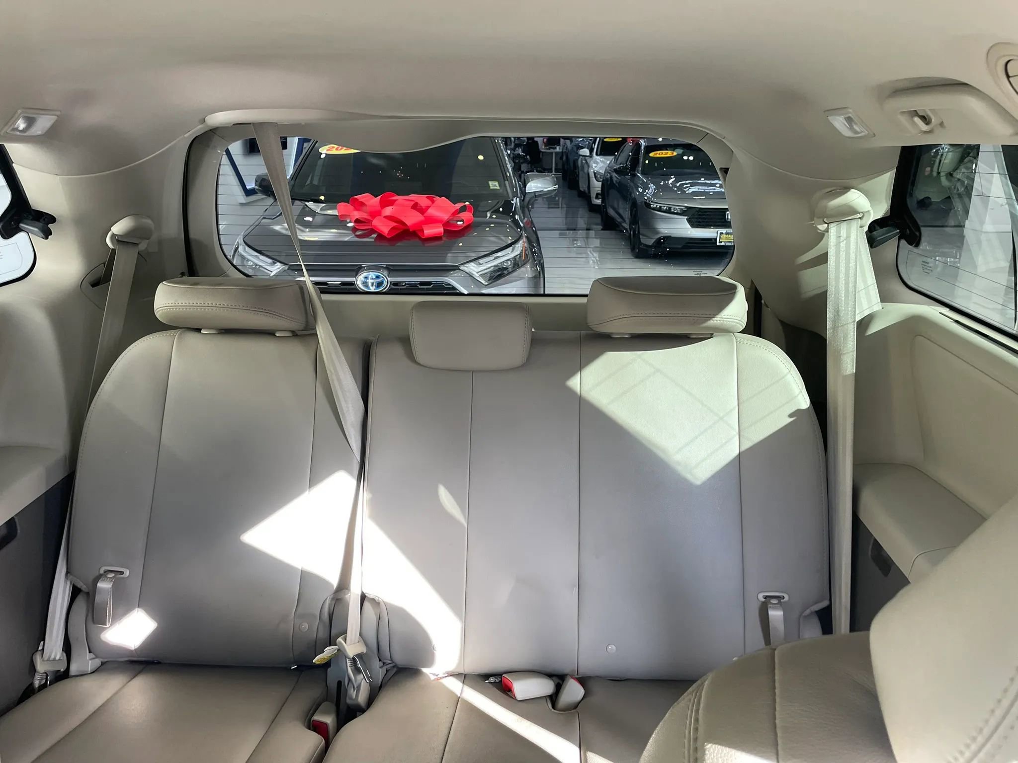 Used 2017 Toyota Sienna XLE Premium AWD/4WD image 21