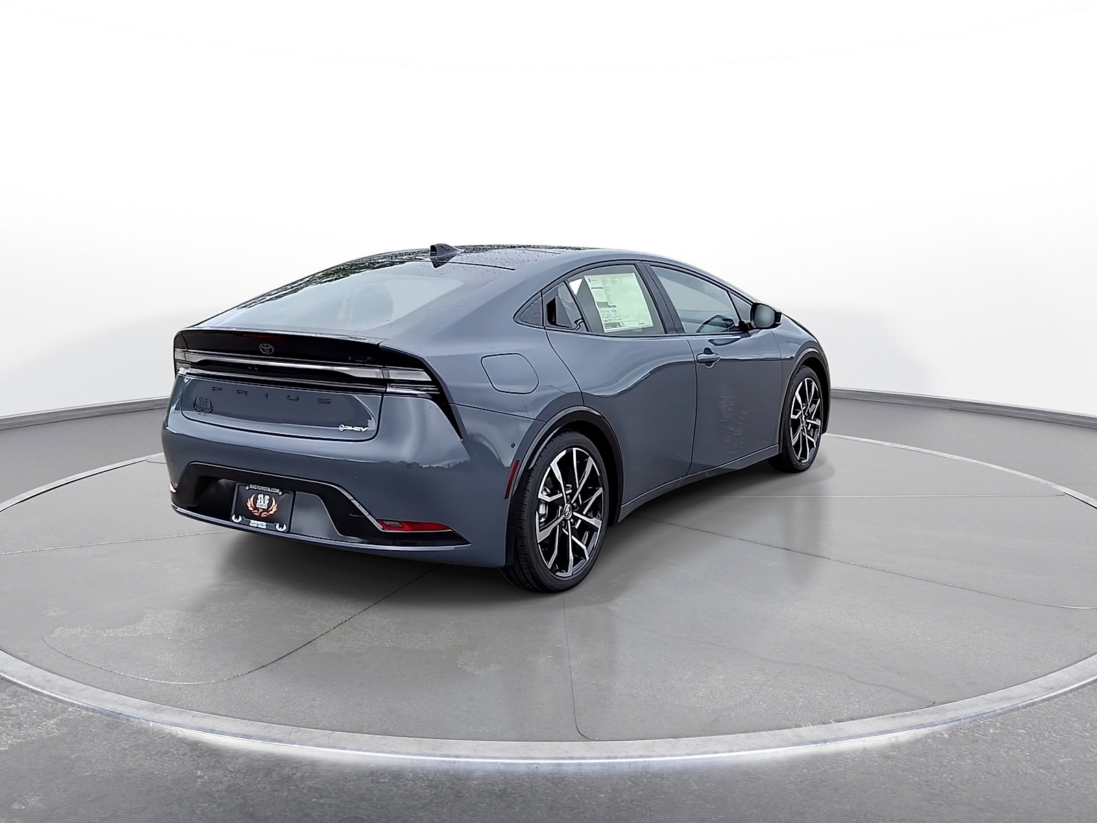 New 2026 Toyota Prius Plug-In Hybrid FWD image 8