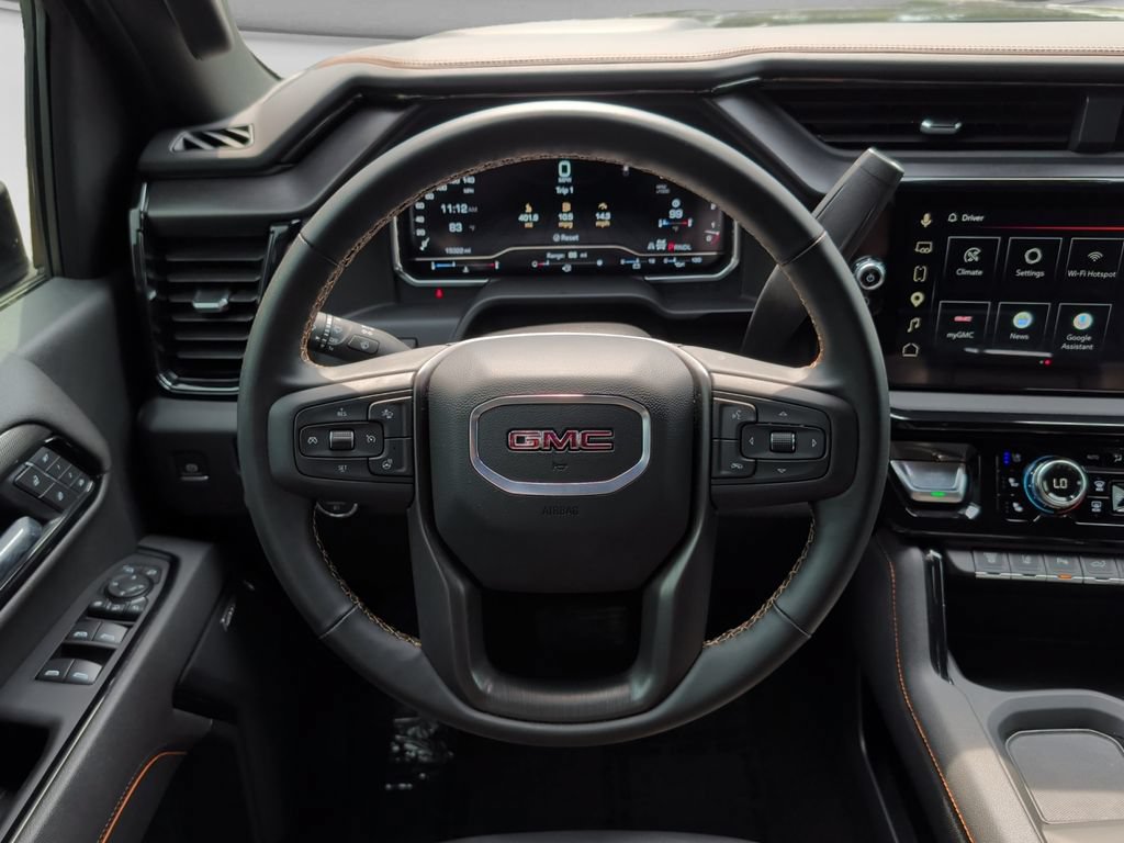 Used 2025 GMC Sierra 3500 AT4 w/ AT4 Premium Plus Package AWD/4WD image 11
