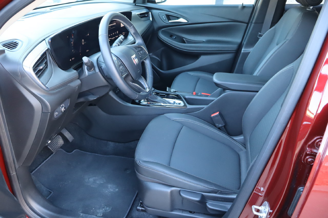 Used 2024 Buick Encore GX Preferred FWD image 15