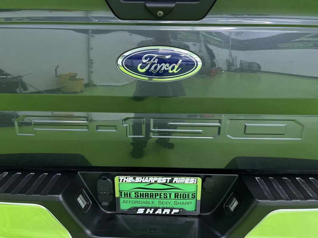 Used 2018 Ford F150 XLT w/ Equipment Group 302A Luxury AWD/4WD image 12