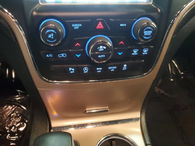 Used 2017 Jeep Grand Cherokee Laredo w/ Quick Order Package 23E AWD/4WD image 20