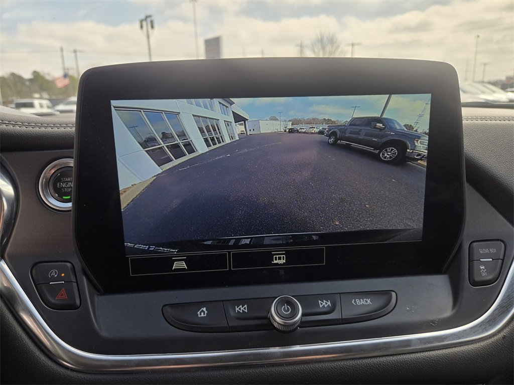 Used 2025 Chevrolet Blazer LT image 4