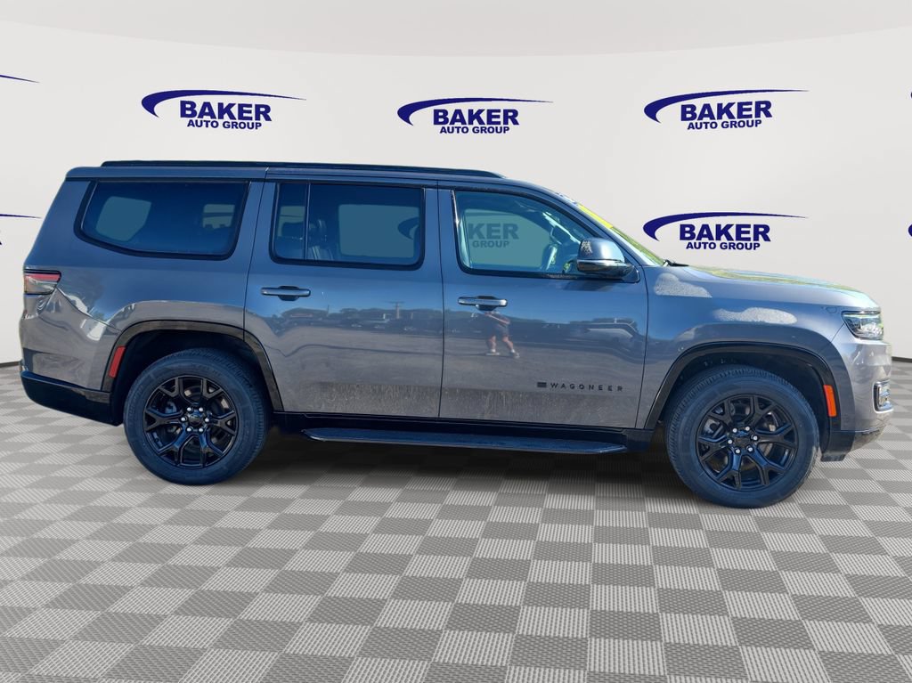 Used 2024 Jeep Wagoneer Series II AWD/4WD image 4