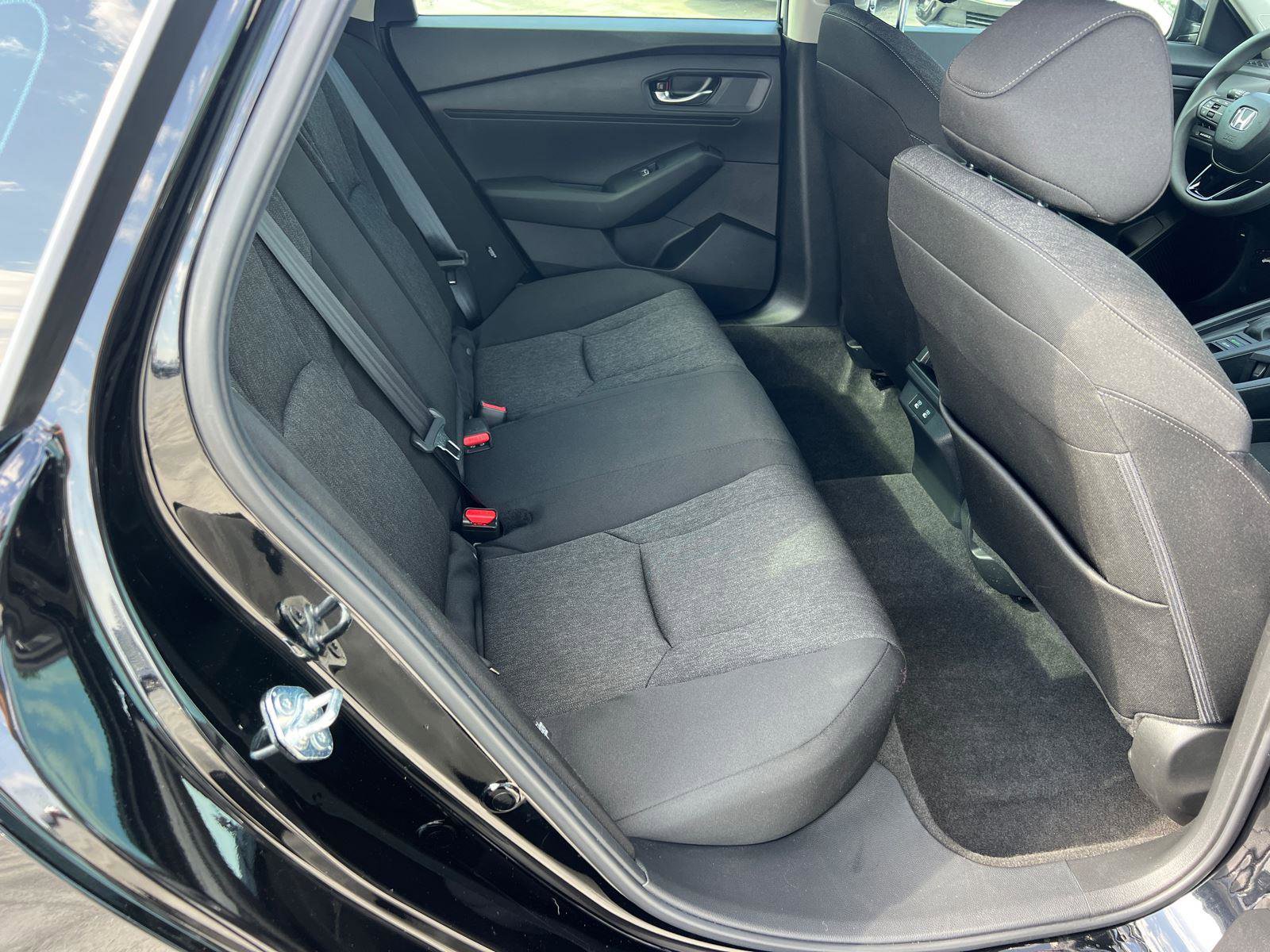 Used 2025 Honda Accord SE image 15