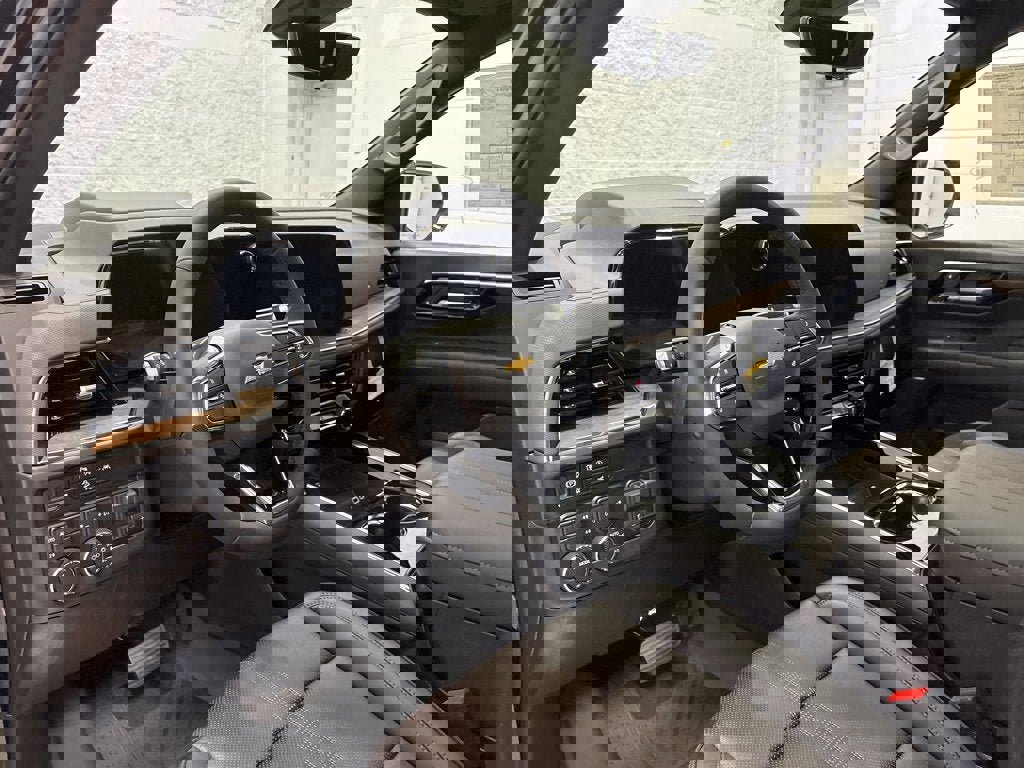 New 2026 Chevrolet Suburban High Country w/ Sun And Tow Package image 15