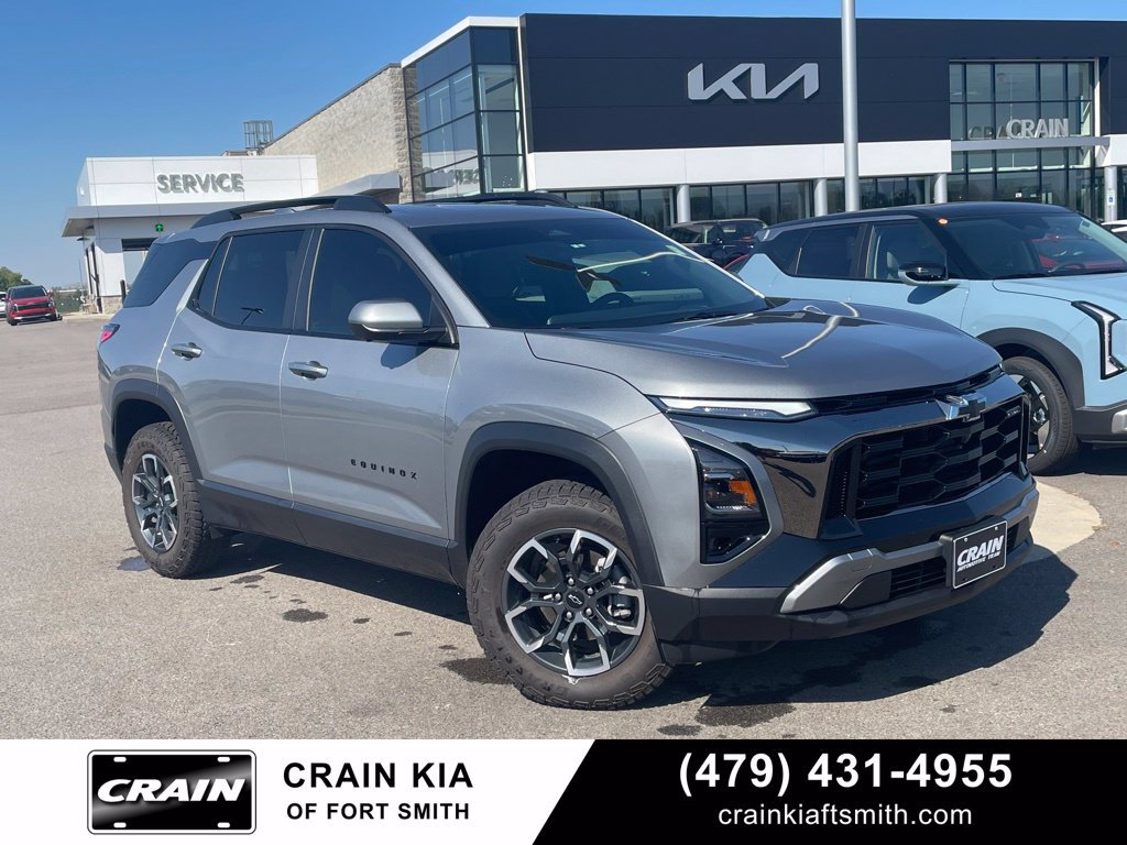 Used 2025 Chevrolet Equinox ACTIV w/ Safety and Technology Package FWD image 1