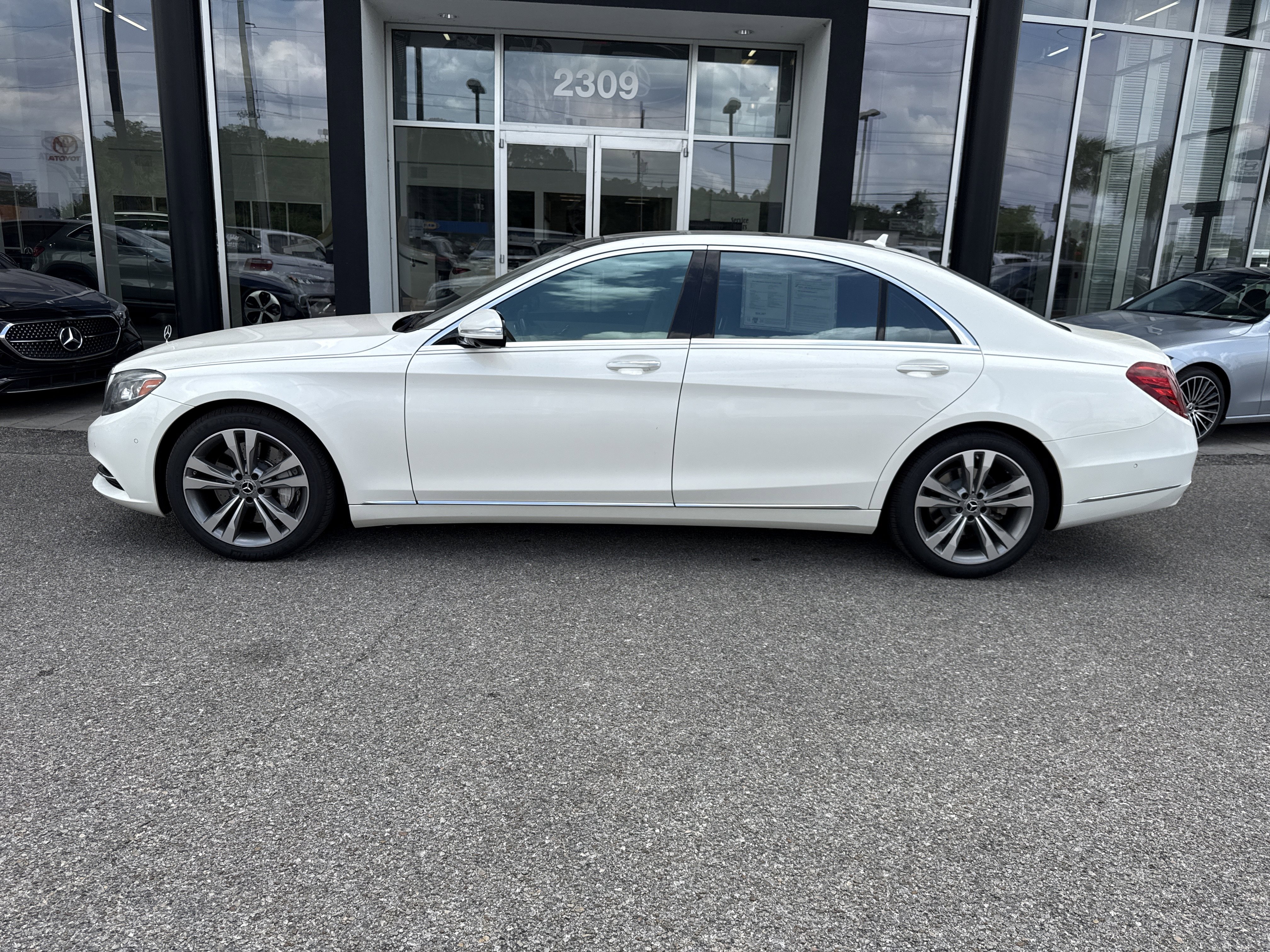 Certified 2017 Mercedes-Benz S 550 Sedan image 2