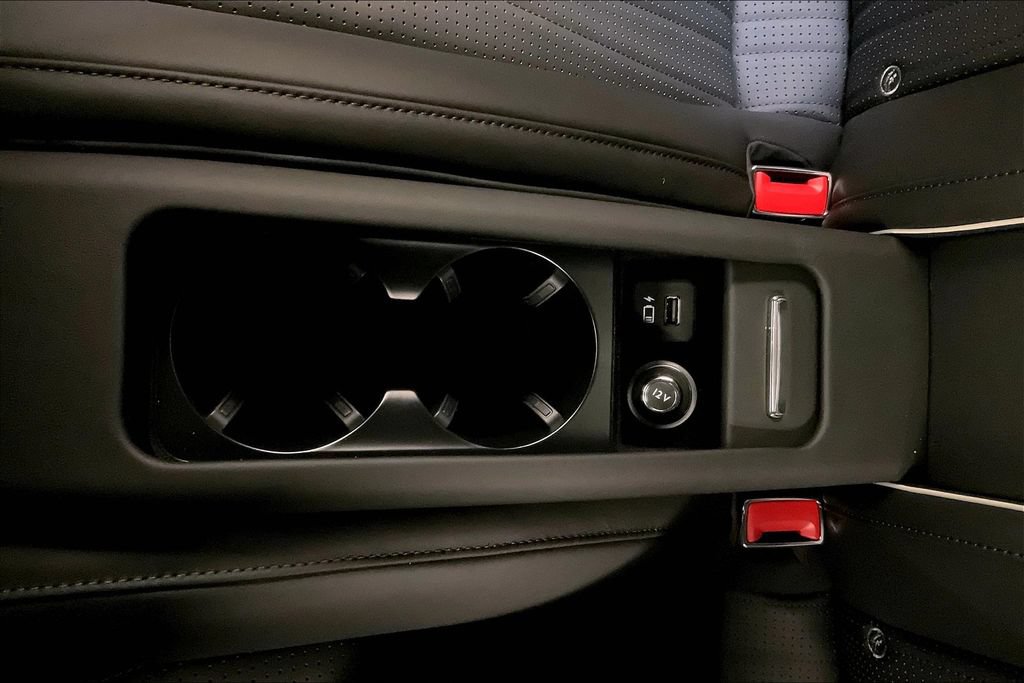 Used 2024 Bentley Continental GT Azure AWD/4WD image 24