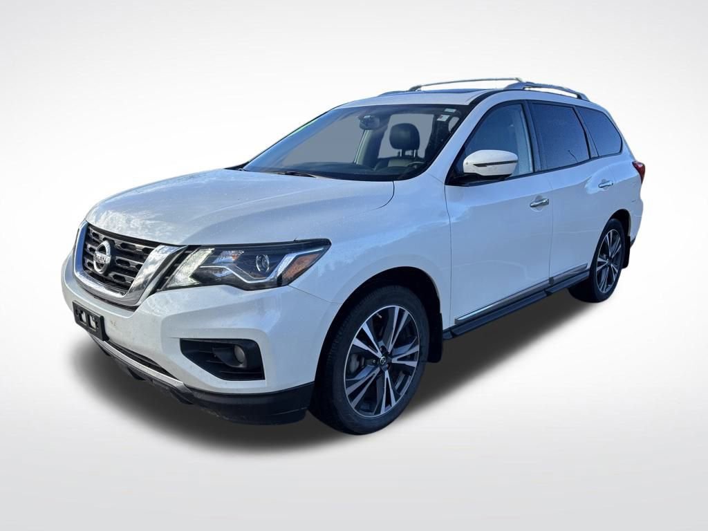 Used 2018 Nissan Pathfinder Platinum image 2