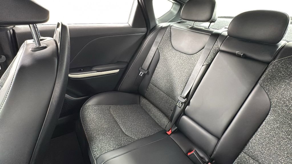 New 2025 Kia K4 GT-Line image 14