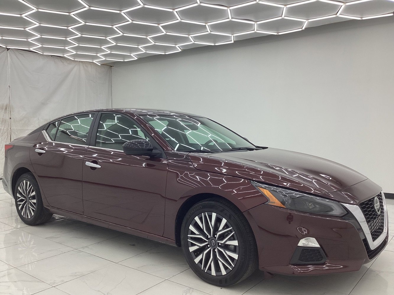 Used 2025 Nissan Altima 2.5 SV image 7