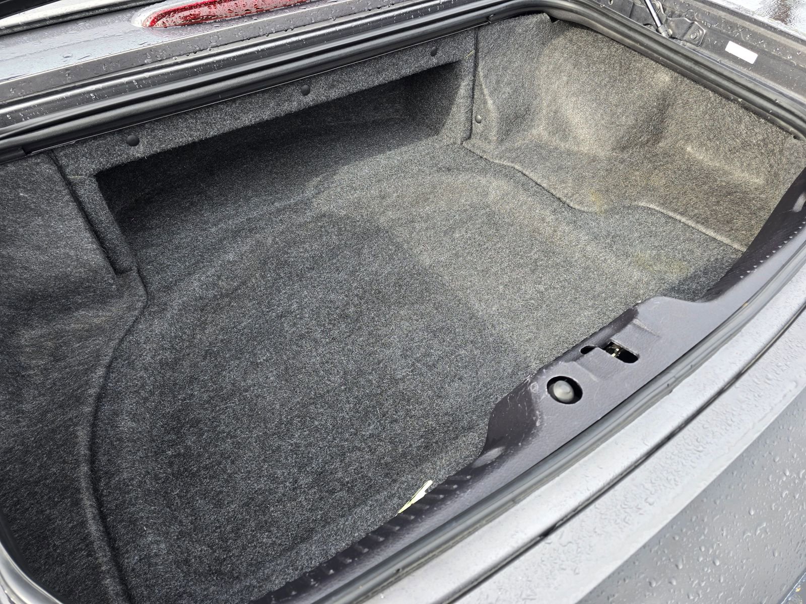 Used 2003 Ford Thunderbird image 39