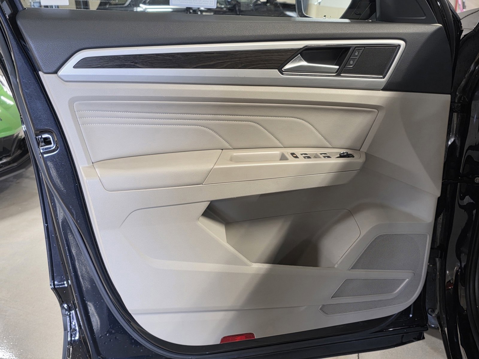 Used 2022 Volkswagen Atlas SE image 18