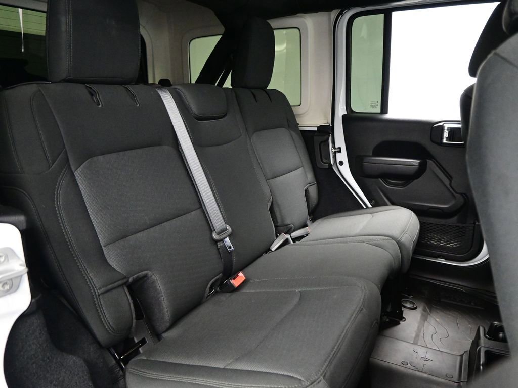 Used 2022 Jeep Wrangler Unlimited Sport image 35