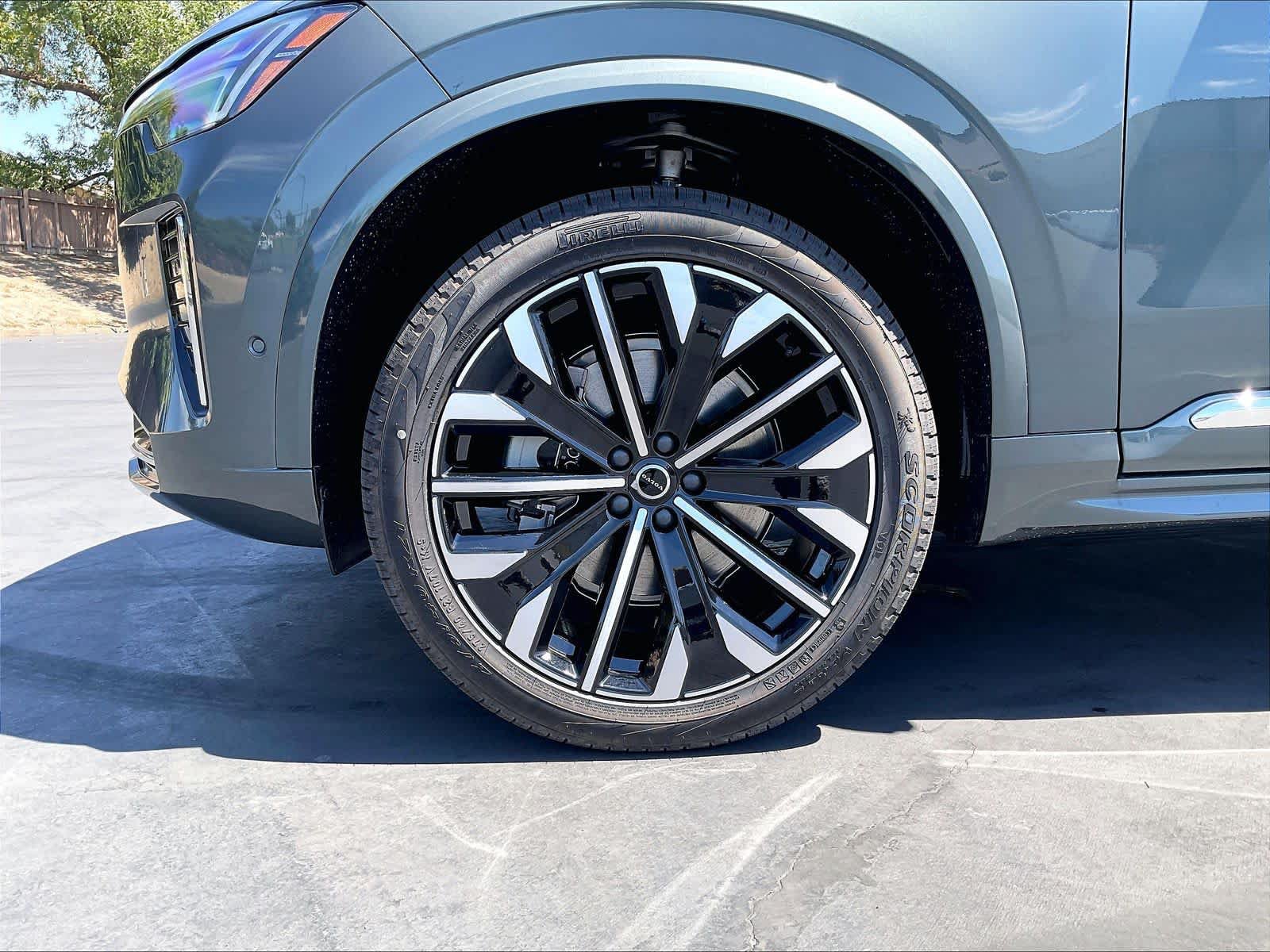 New 2027 Volvo XC90 B6 Ultra AWD/4WD image 14