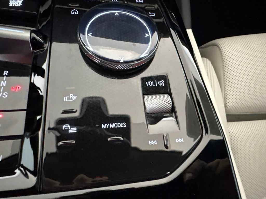 Certified 2026 BMW 530i w/ M Sport Package RWD image 16