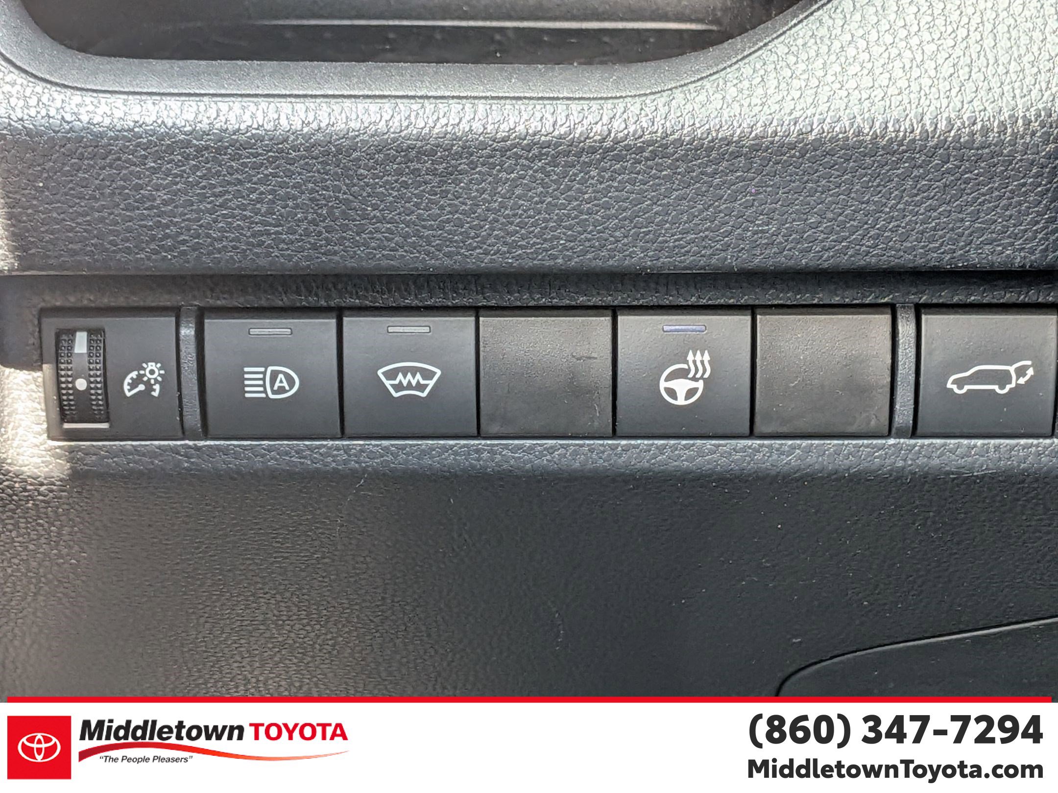 Certified 2023 Toyota RAV4 XLE Premium AWD/4WD image 18