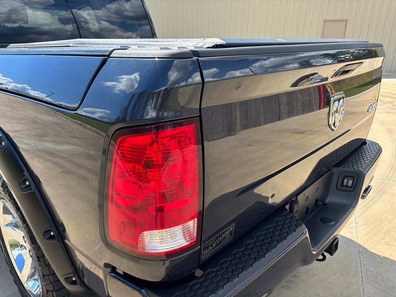 Used 2015 RAM 1500 Express image 24