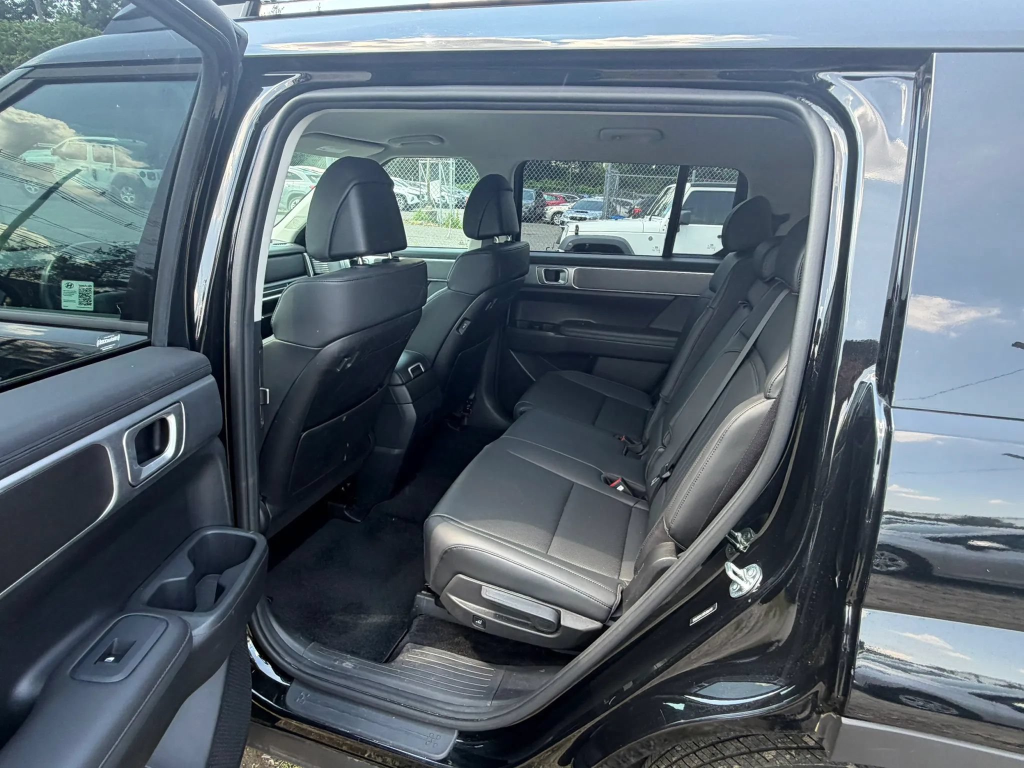 Used 2024 Hyundai Santa Fe SEL AWD/4WD image 30