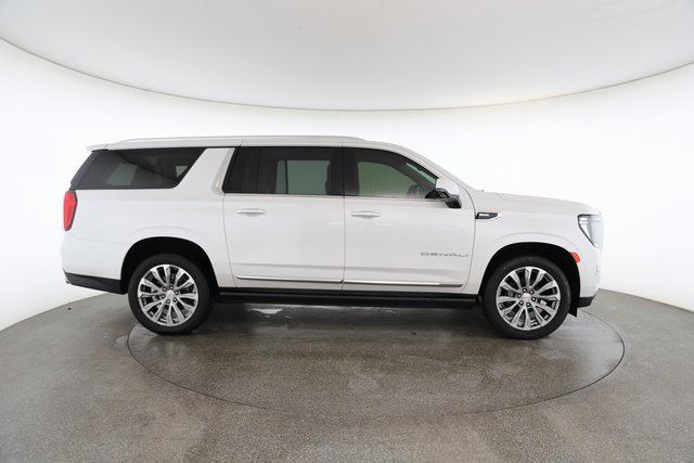 Used 2023 GMC Yukon XL Denali image 22