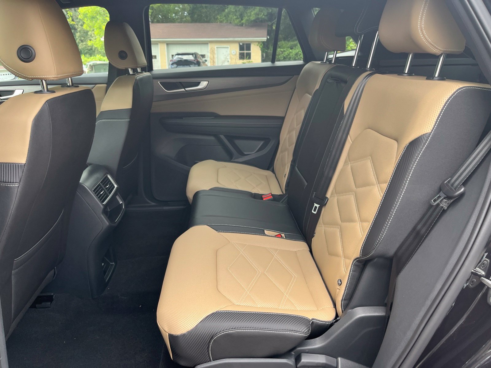 New 2026 Volkswagen Atlas Cross Sport SE FWD image 24