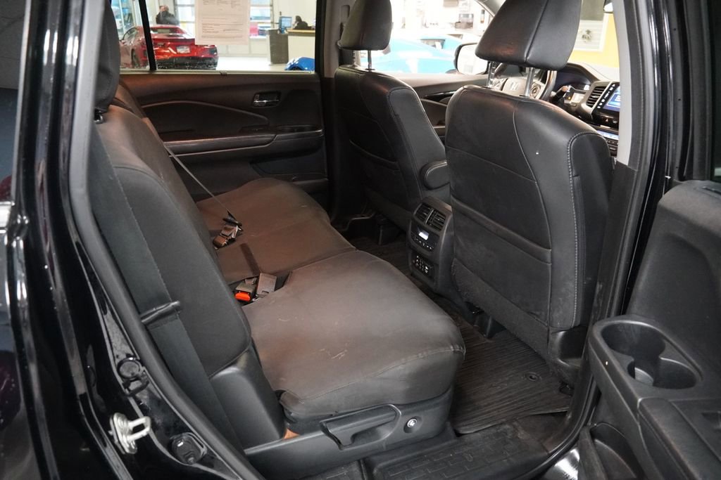 Used 2017 Honda Pilot Touring image 23