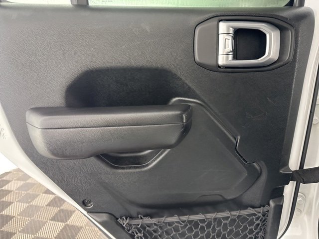 Used 2020 Jeep Gladiator Rubicon w/ Trailer Tow Package image 18