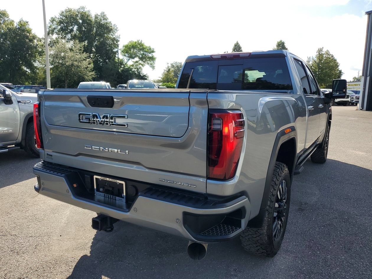 Used 2025 GMC Sierra 2500 Denali Ultimate AWD/4WD image 4