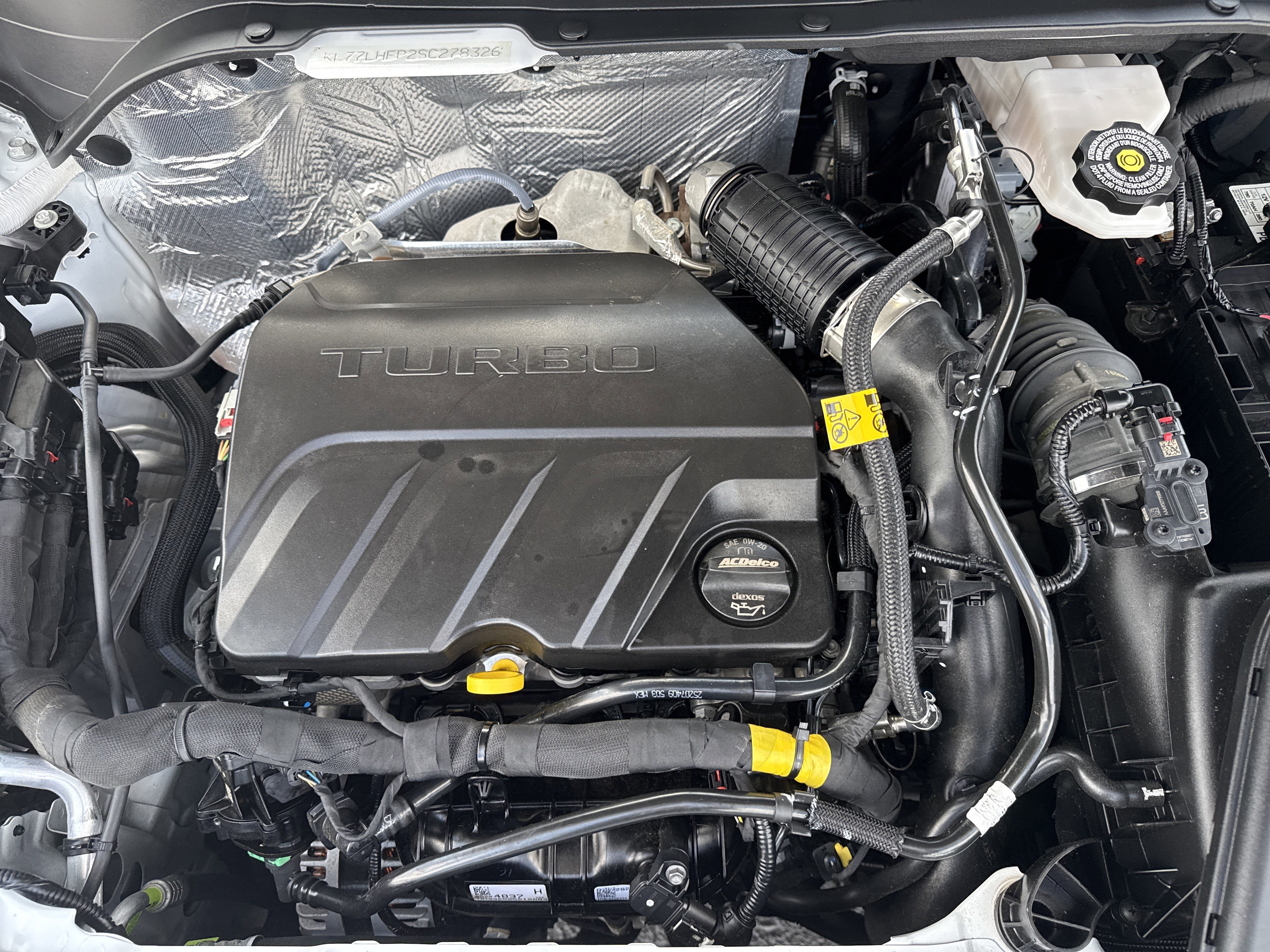 Used 2025 Chevrolet Trax LT FWD image 32