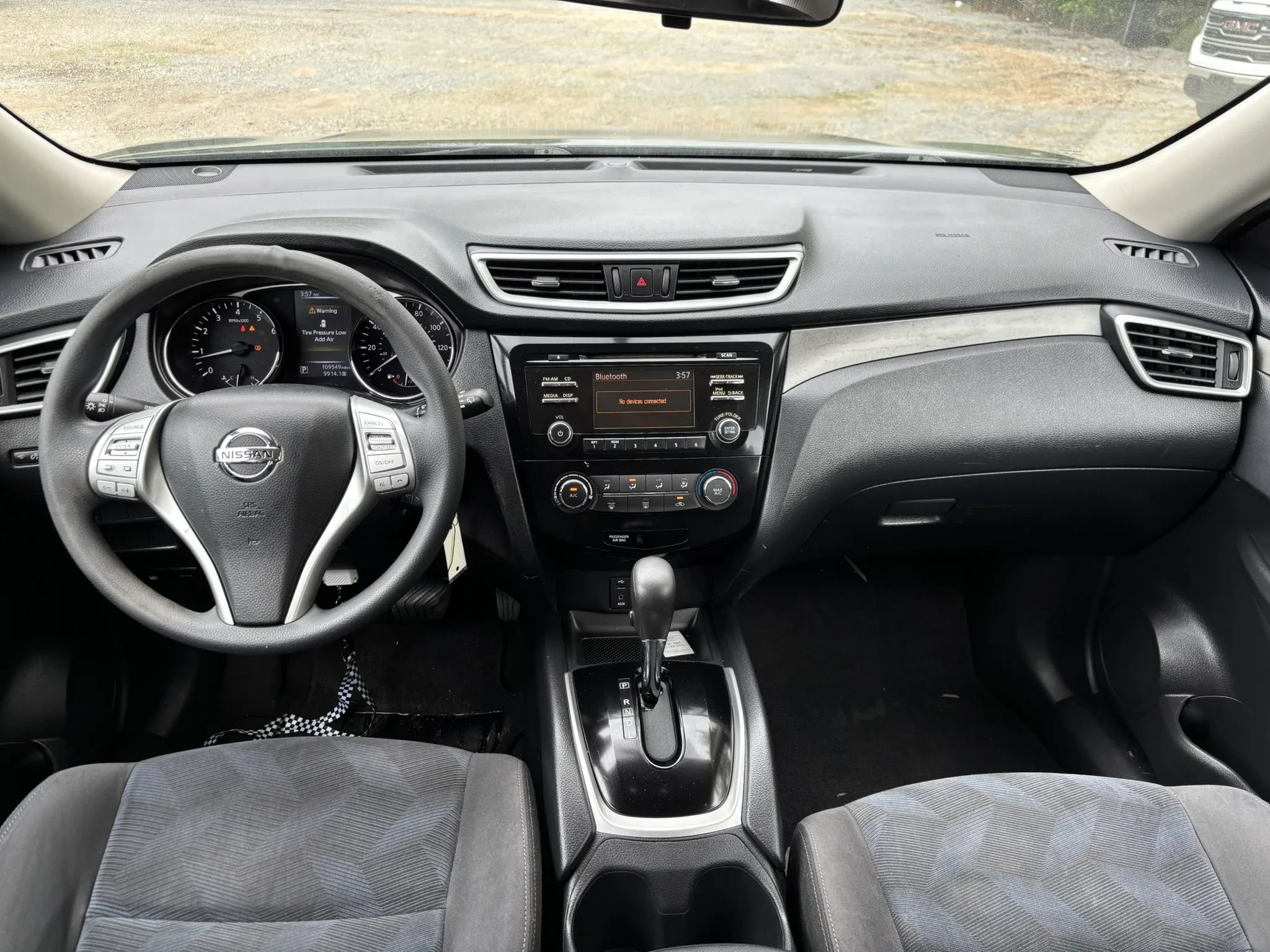 Used 2015 Nissan Rogue S FWD image 19