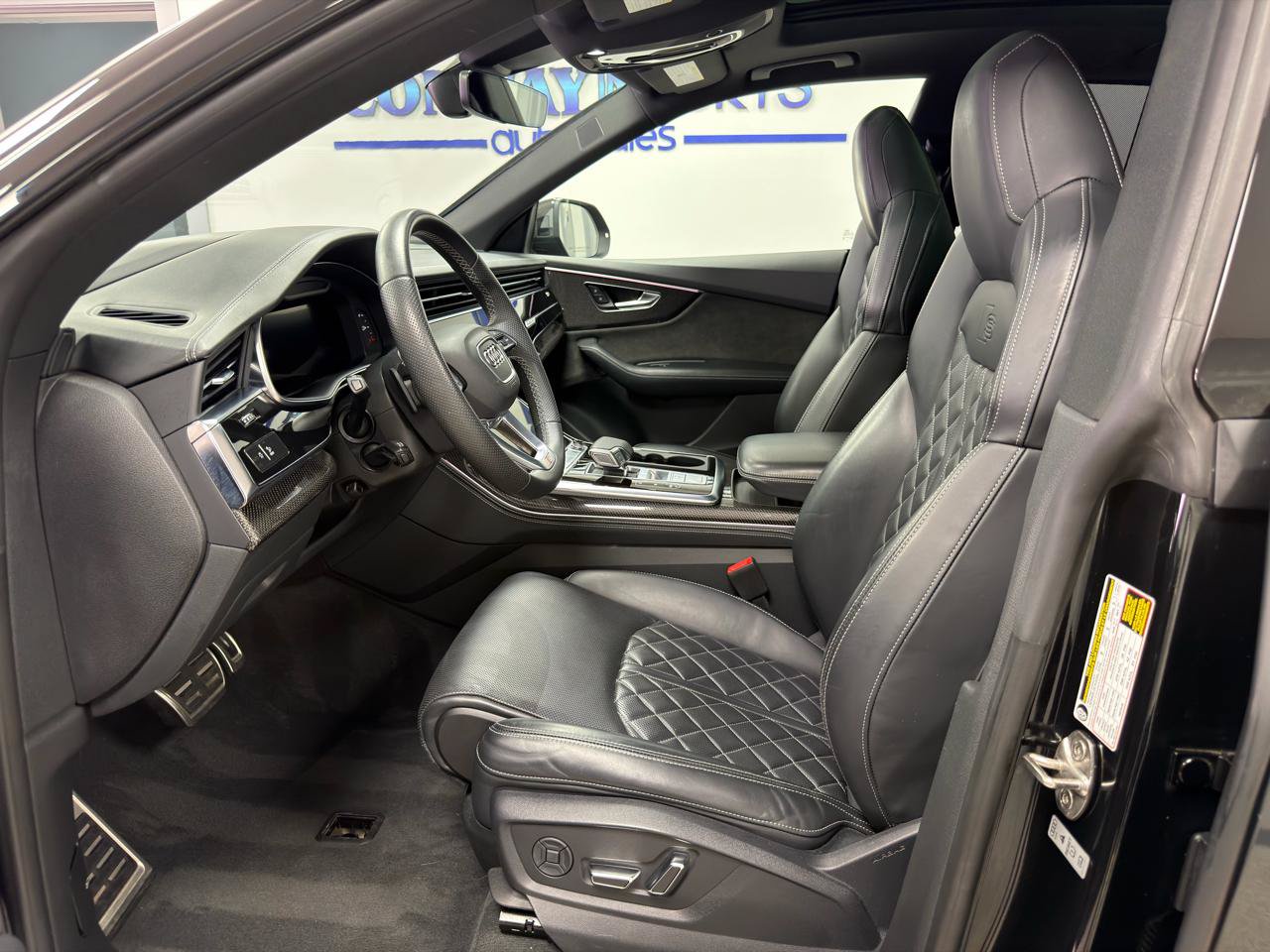 Used 2022 Audi SQ8 Prestige w/ Prestige Package AWD/4WD image 9