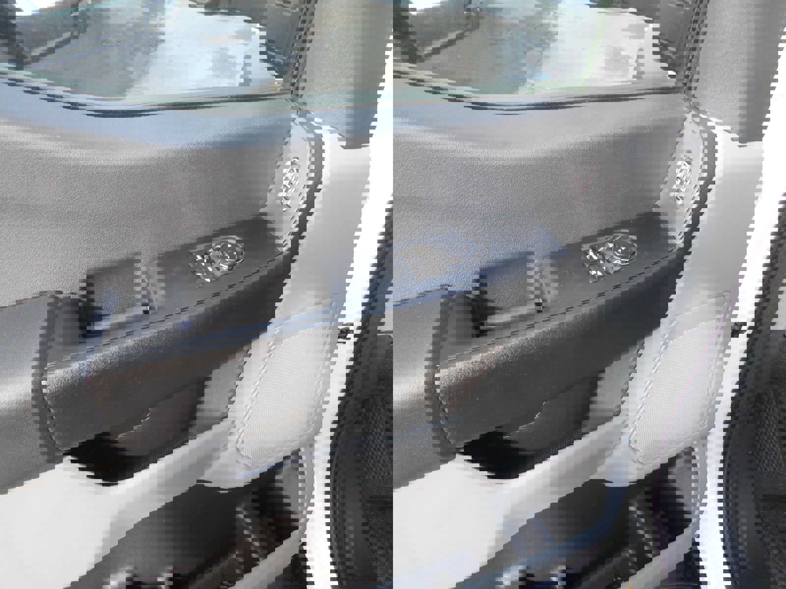 Used 2024 Ford F550 4x4 Regular Cab Super Duty image 6