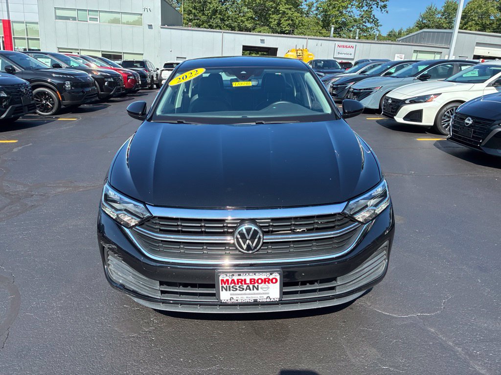 Used 2022 Volkswagen Jetta SE FWD image 2