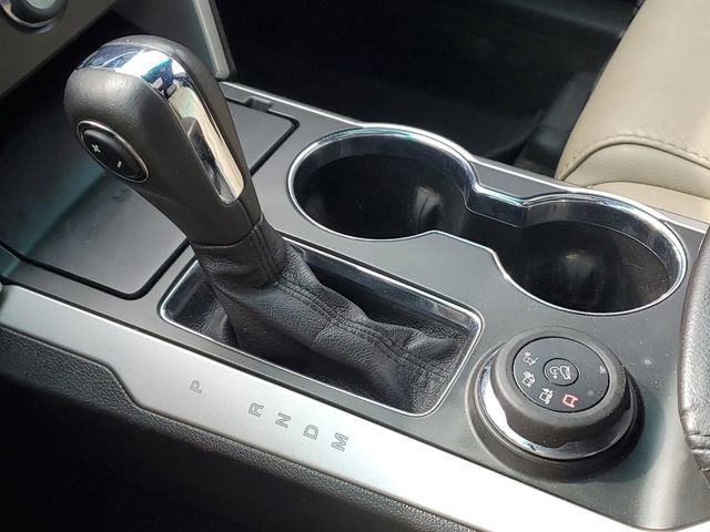 Used 2015 Ford Explorer XLT w/ Equipment Group 202B image 30