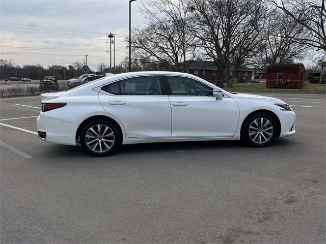 Used 2021 Lexus ES 300h w/ Premium Package image 4