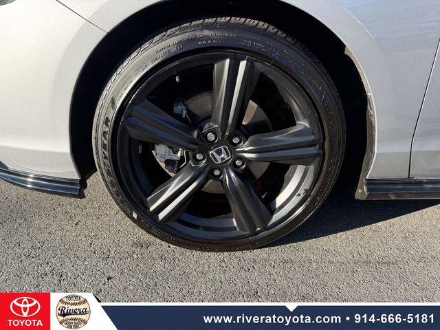 Used 2023 Honda Accord Sport image 11