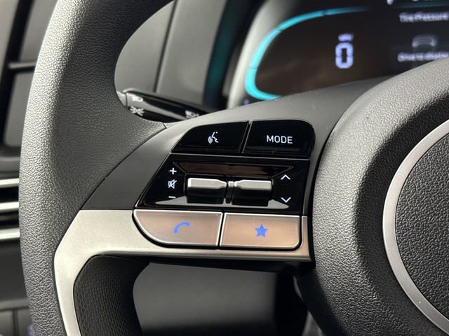 Used 2025 Hyundai Elantra Hybrid FWD image 30