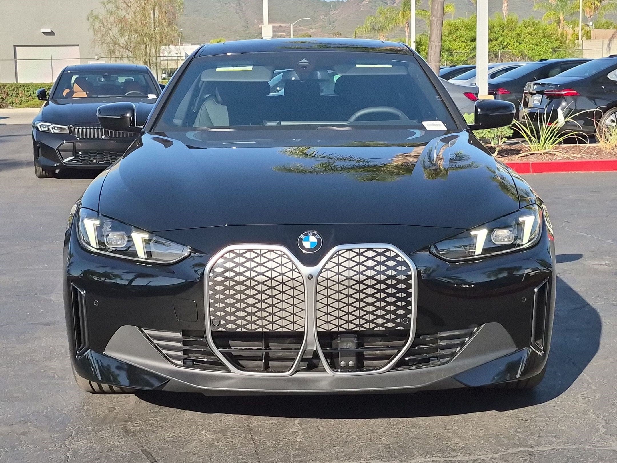 New 2026 BMW i4 eDrive40 w/ Parking Assistance Package RWD image 3