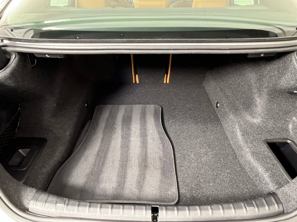 Used 2023 BMW 530i xDrive w/ Premium Package image 17