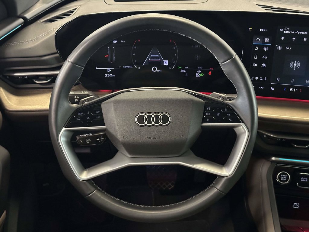 Used 2025 Audi Q5 Premium Plus w/ Premium Plus AWD/4WD image 16