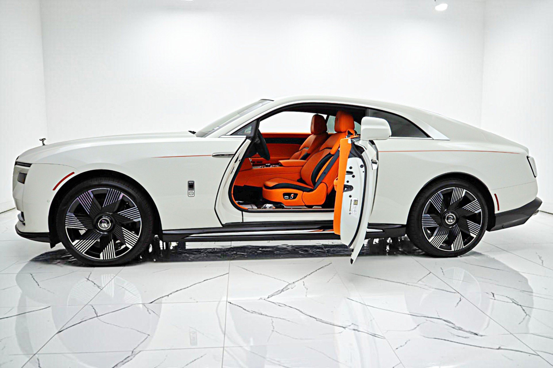 Used 2026 Rolls-Royce Spectre AWD/4WD image 6